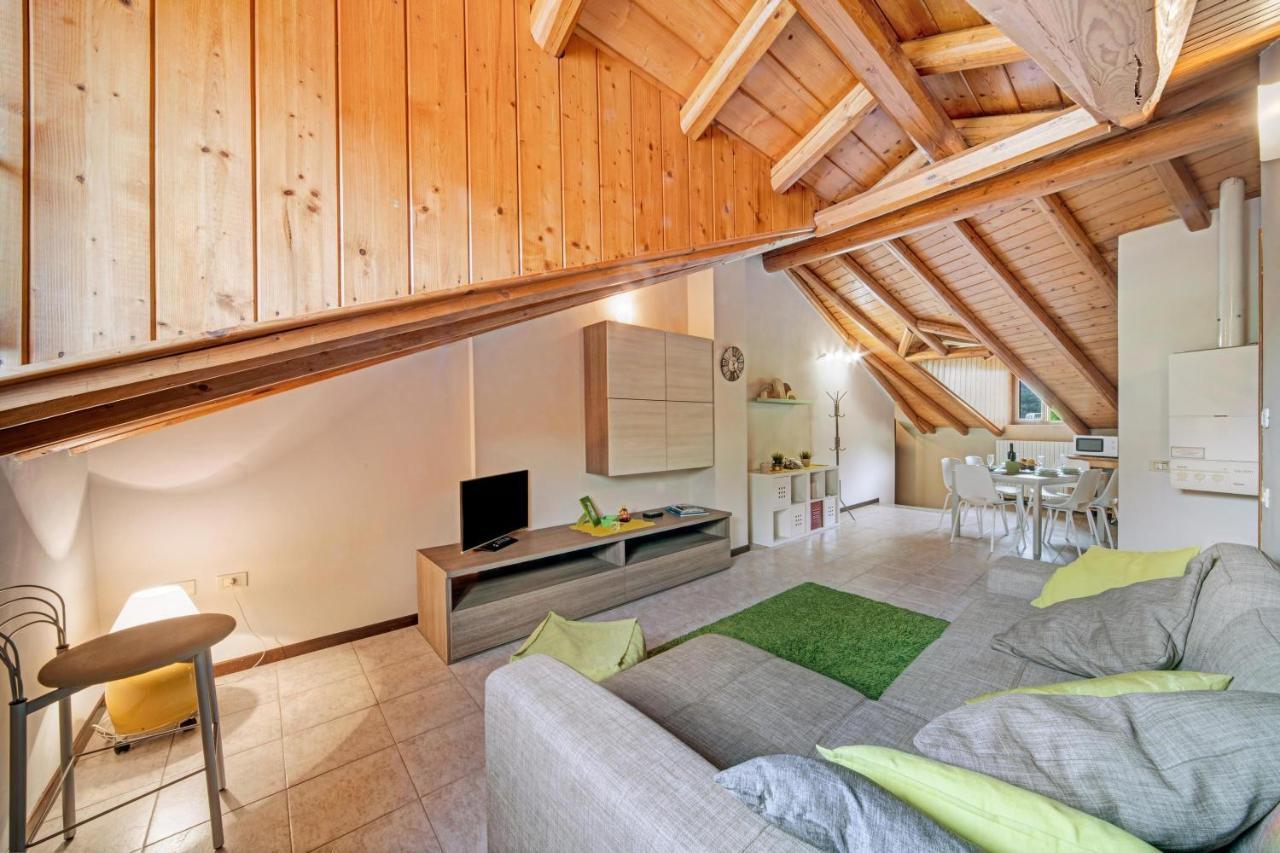 Mansarda Fra Monte E Lago Apartment Esino Lario Ngoại thất bức ảnh